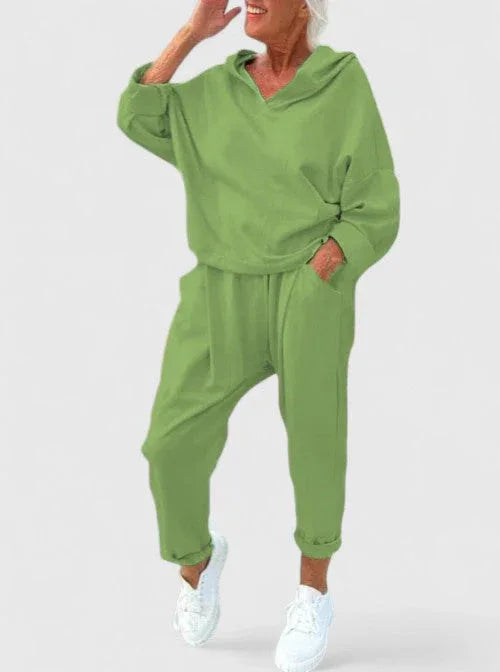 Clara | Comfortable Hooded Sweatshirt Set