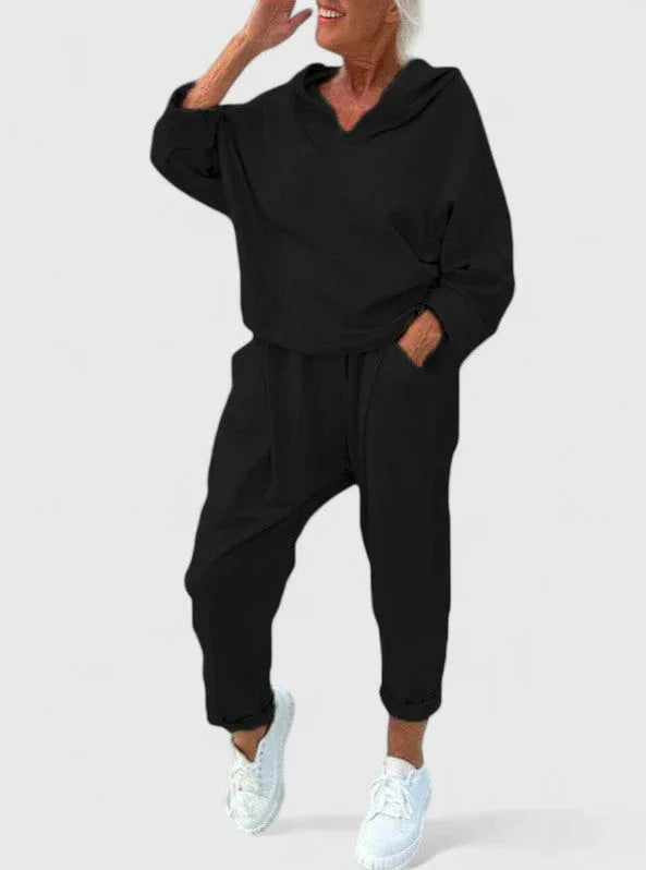Clara | Comfortable Hooded Sweatshirt Set